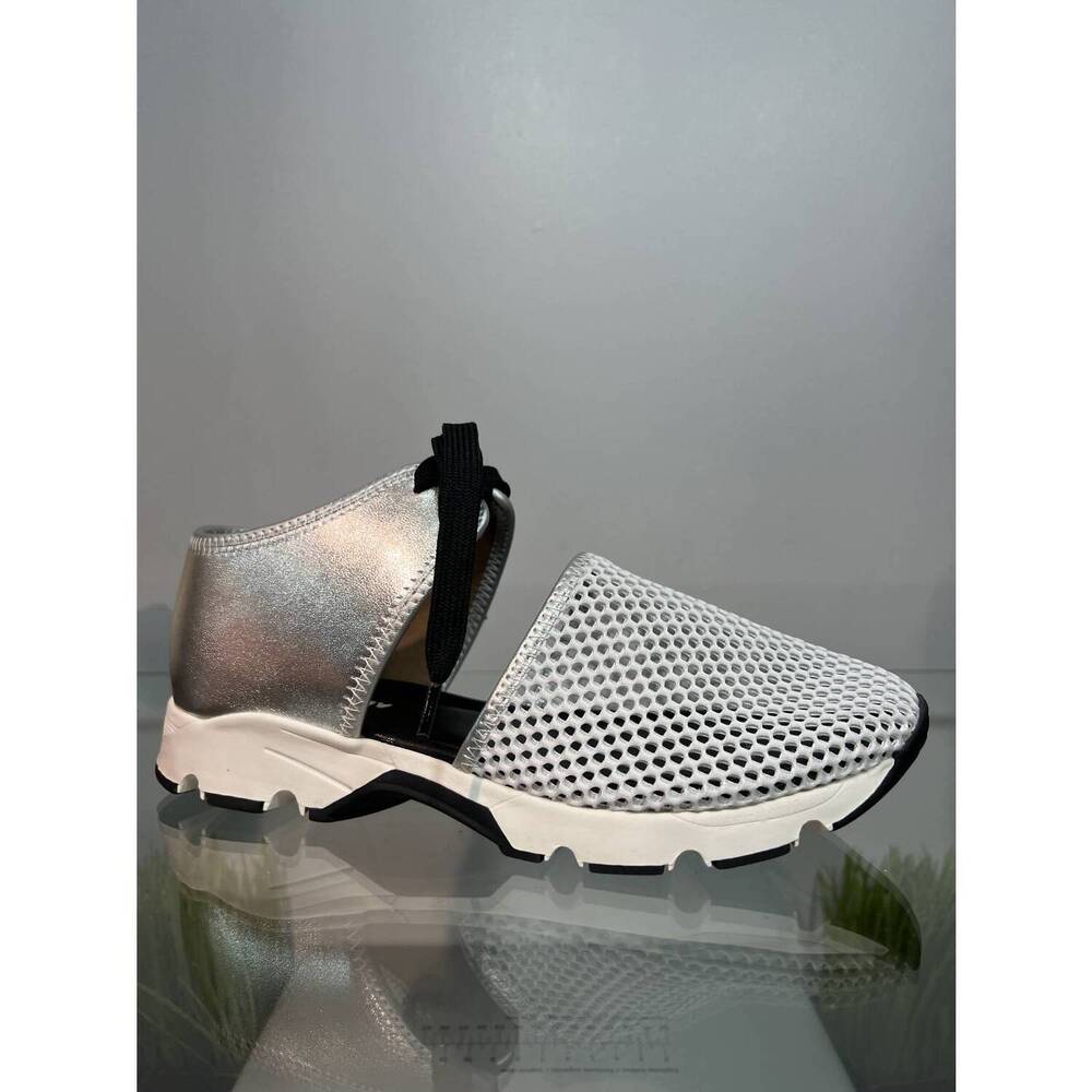 NEW ALL BLACK women's amazing mesh sneaker in white/ silver